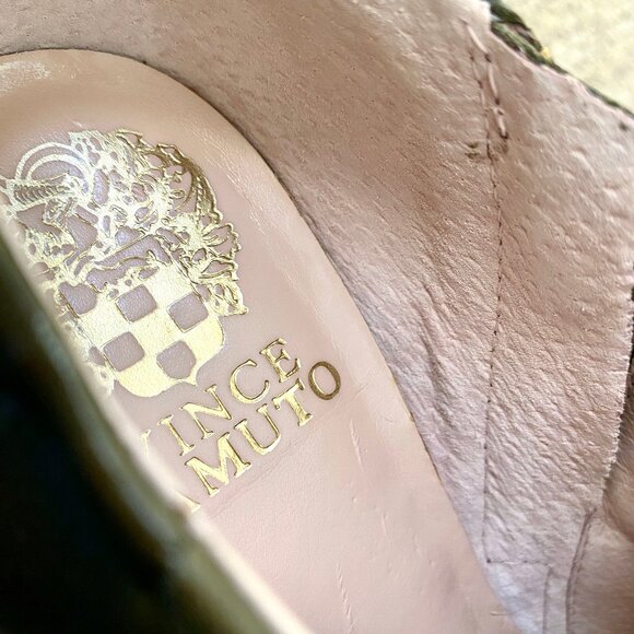 Vince Camuto "Elvin" Leather Platform Booties in Olive Drab Nappa, 6.5M - Picture 12 of 15